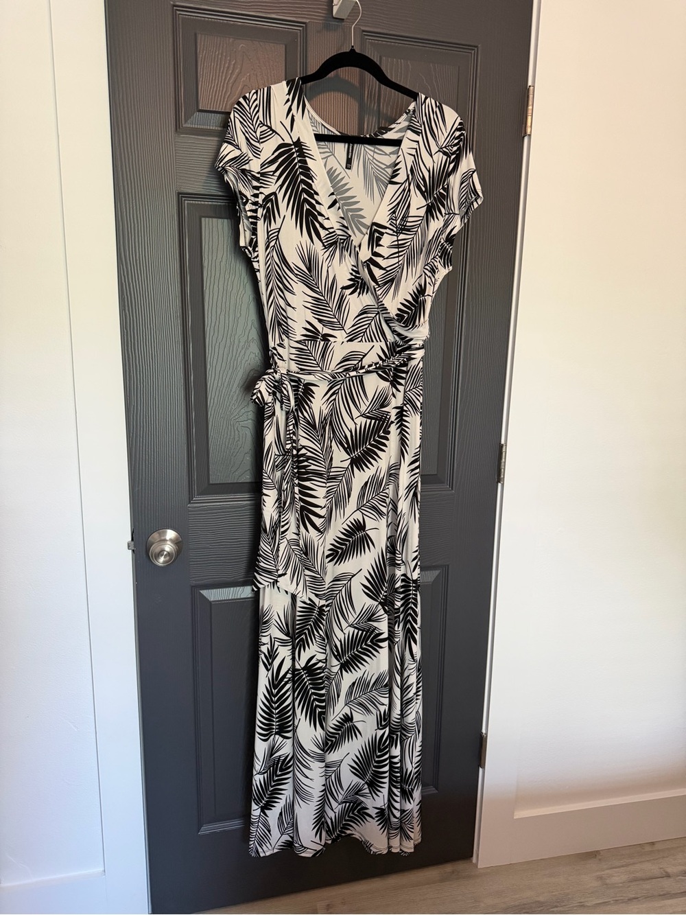 Janette Plus Black and White Palm-Print Maxi Dress